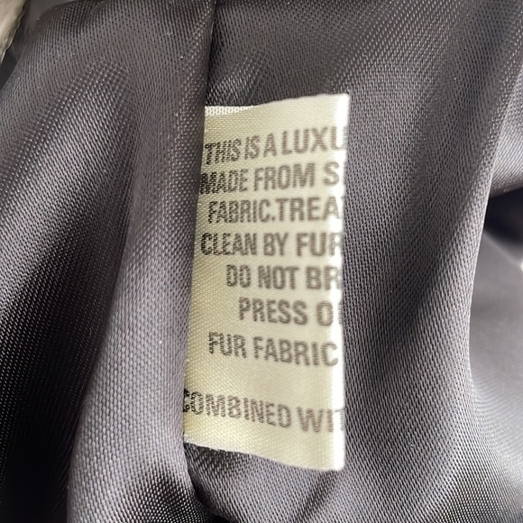 Adolph Schuman Women’s Faux Fur/Leather Vest L/XL - Picture 8 of 9